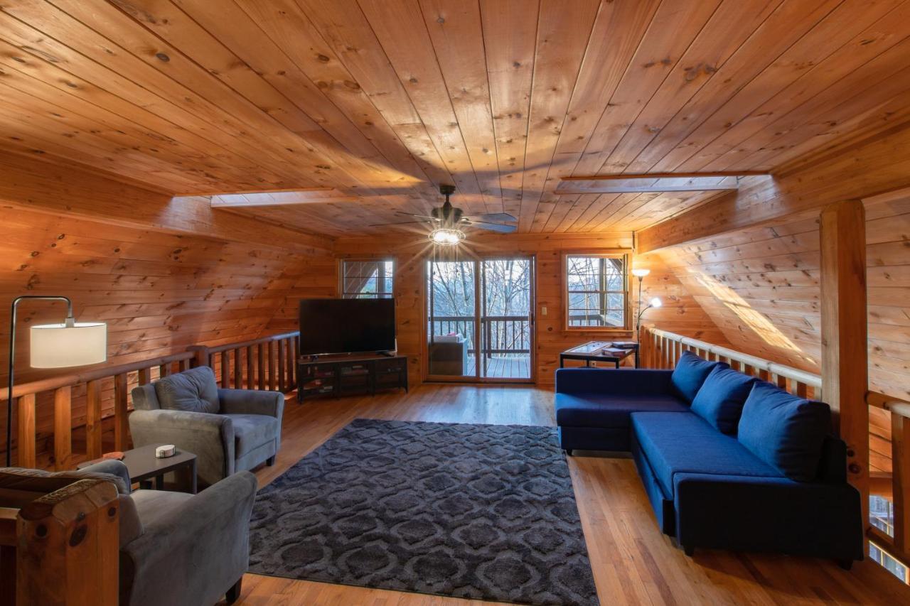 Treetops Cabin Easy To Asheville With Fast Wifi And Great View Swiss Exteriér fotografie